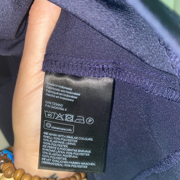 H&M SLEEVELESS TOP - Picture 5 of 5